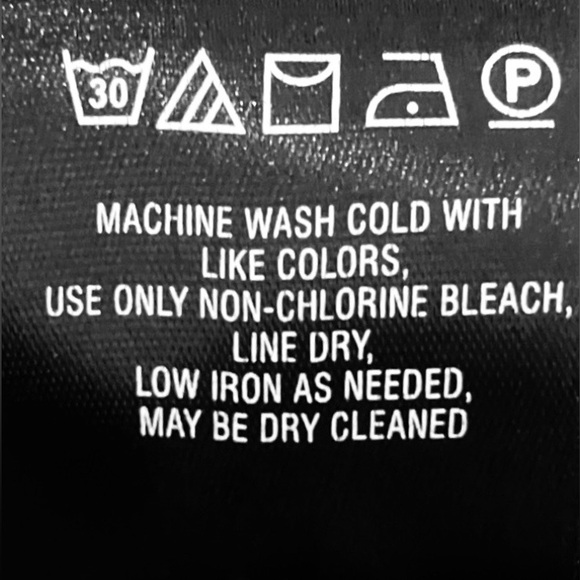 Anthropologie Maeve All Rayon Print blouse with Foxes in Plum Color Size 2 - Picture 8 of 9